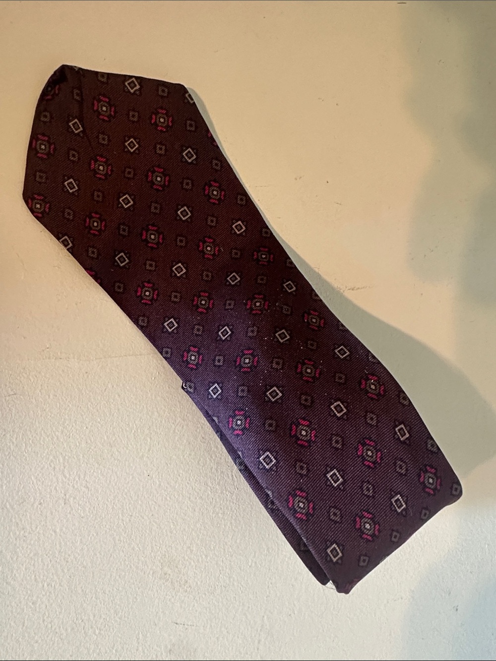 Men's Burgundy Patterned Silk Tie